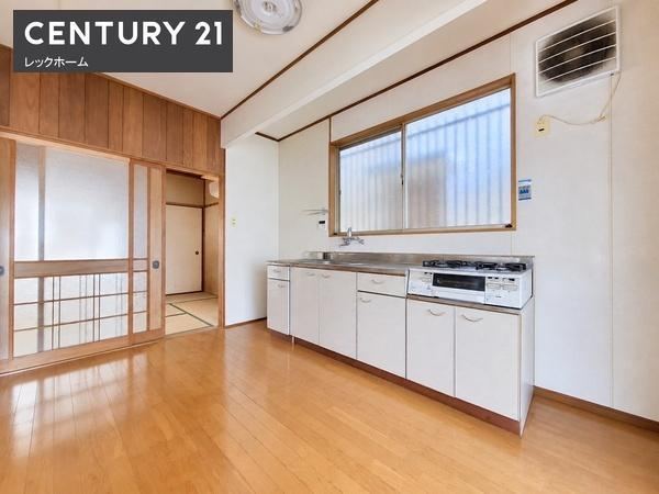 4DK house in Shijonawate, Osaka - Photo 1
