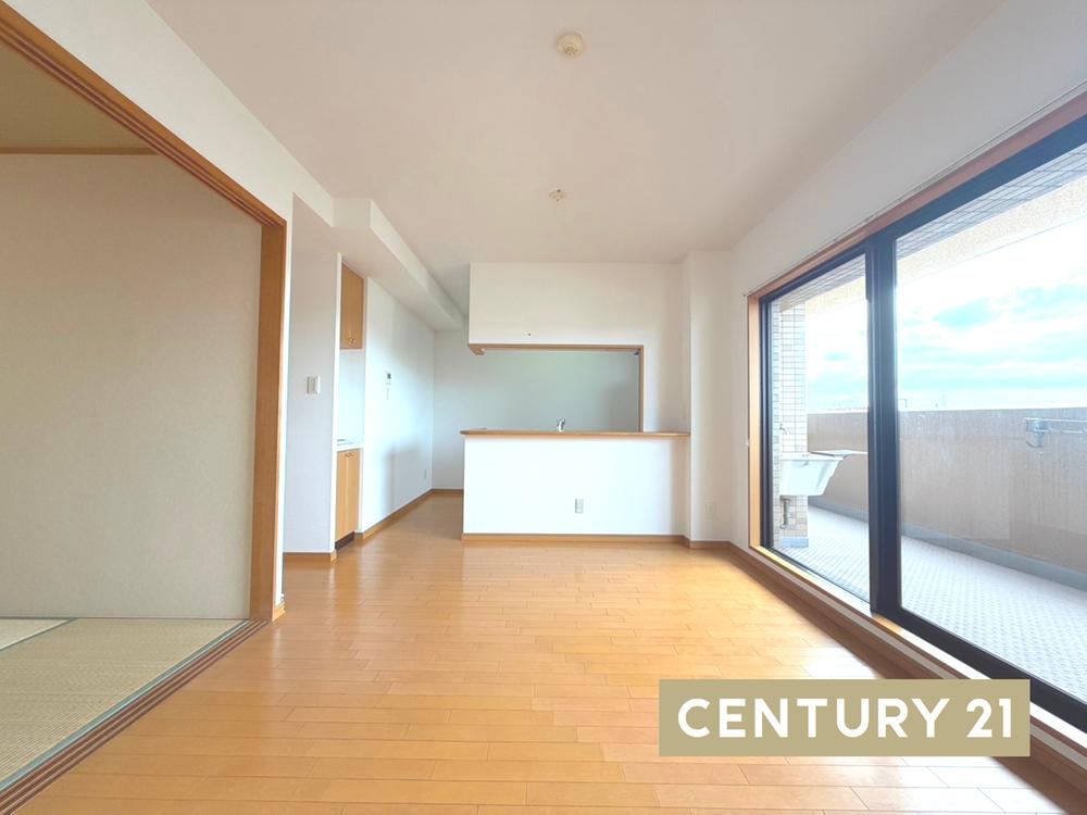 3LDK apartment in Kakogawa, Hyogo - Photo 1