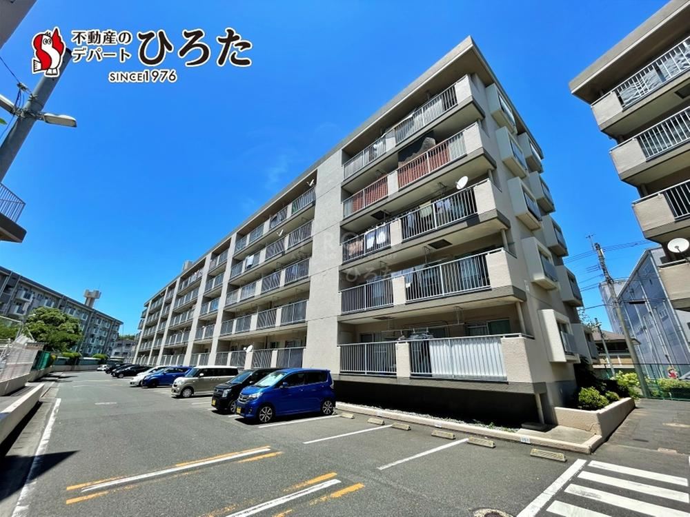3DK apartment in Yahatanishi Ward, Kitakyushu, Fukuoka - Photo 1