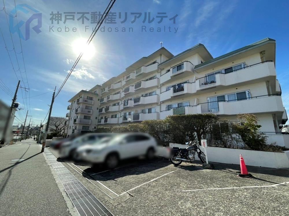 2LDK apartment in Higashinada Ward, Kobe, Hyogo - Photo 1