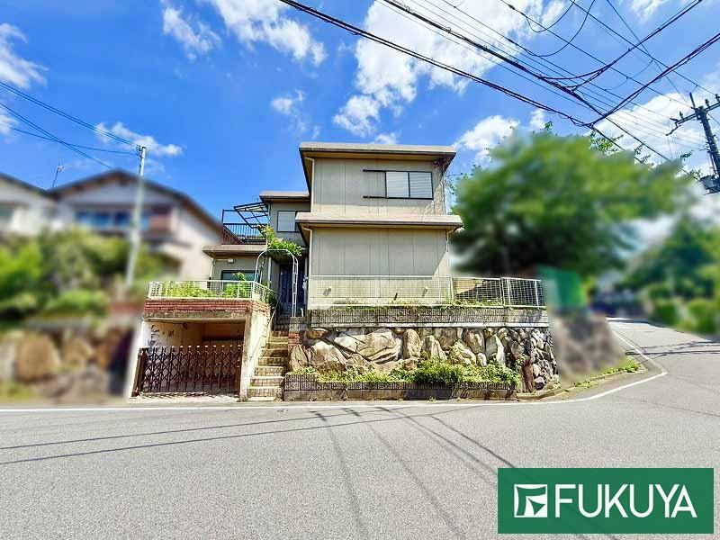 5LDK house in Uji, Kyoto - Photo 1