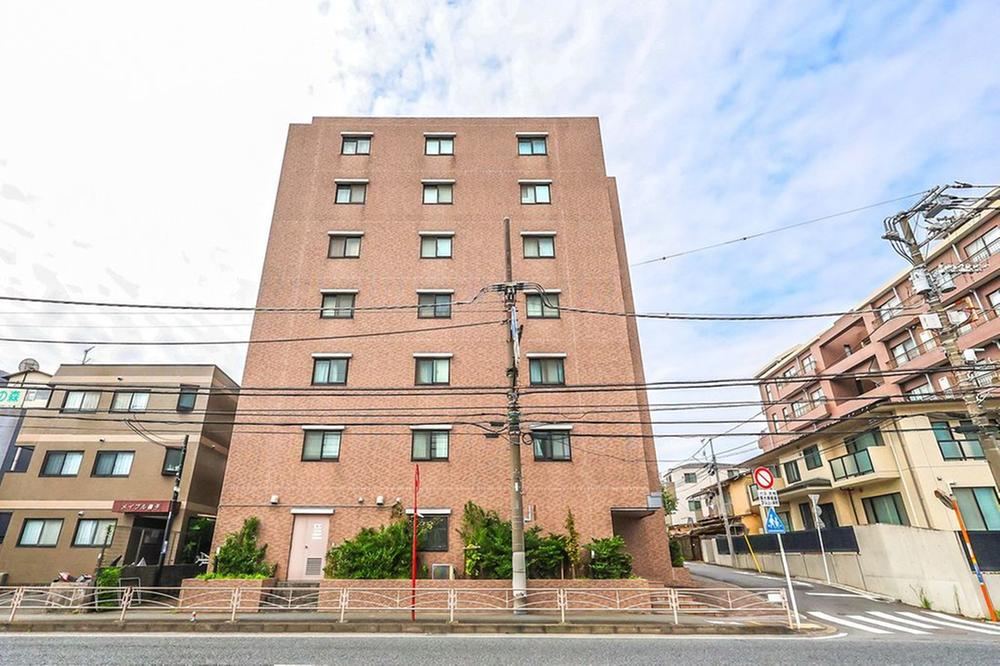 3LDK apartment in Isogo Ward, Yokohama, Kanagawa - Photo 1