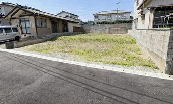 plot of land in Nishi Ward