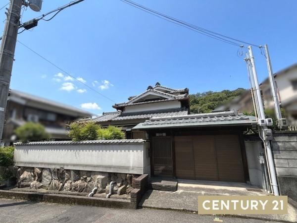 6DK house in Himeji, Hyogo - Photo 1