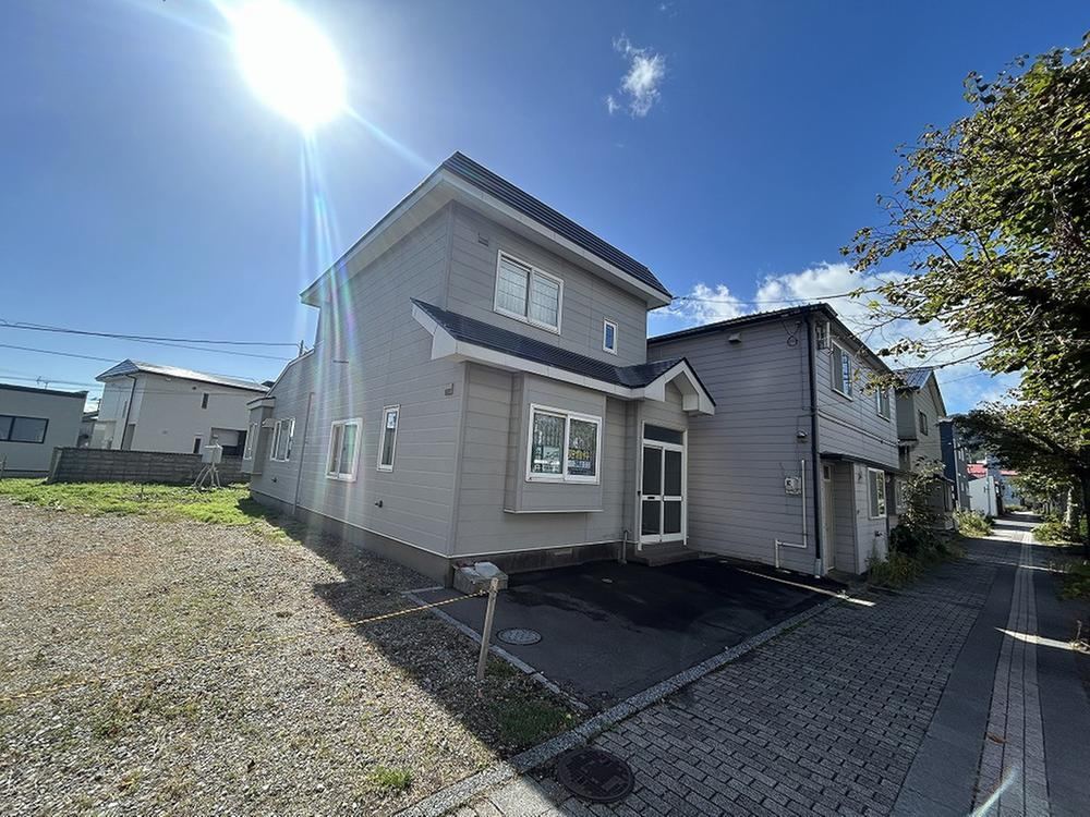 4LDK+S house in Hakodate, Hokkaido - Photo 1