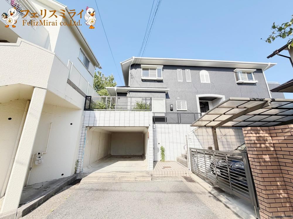 5LDK house in Tarumi Ward, Kobe, Hyogo - Photo 1