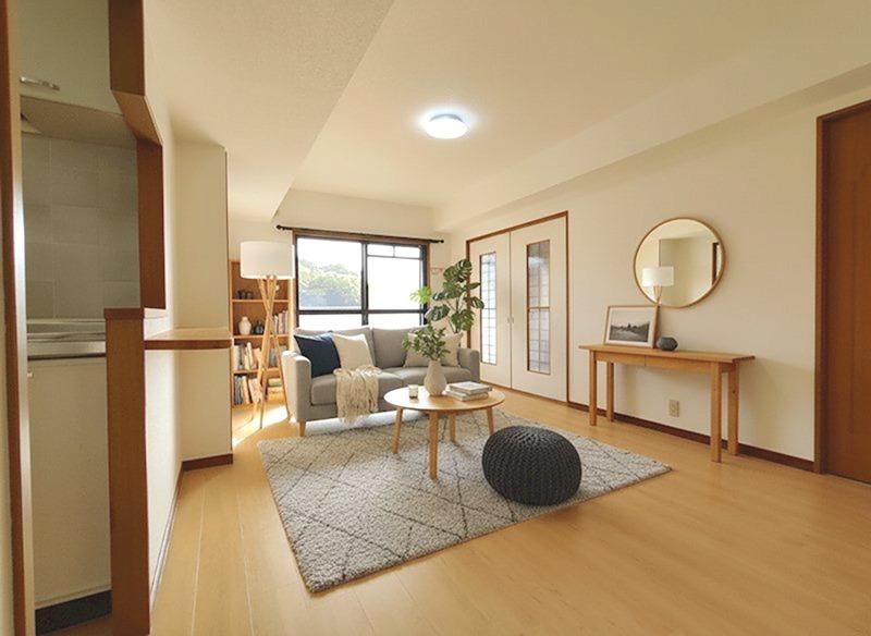 4LDK apartment in Moji Ward, Kitakyushu, Fukuoka - Photo 1