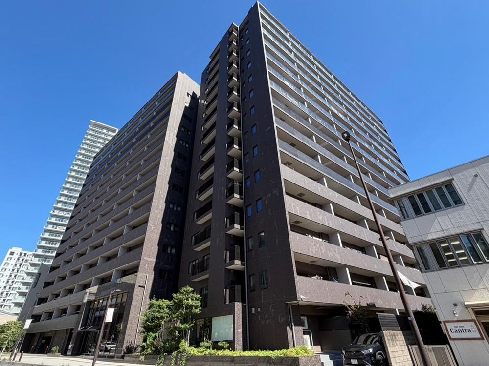 2LDK apartment in Omiya Ward, Saitama - Photo 1