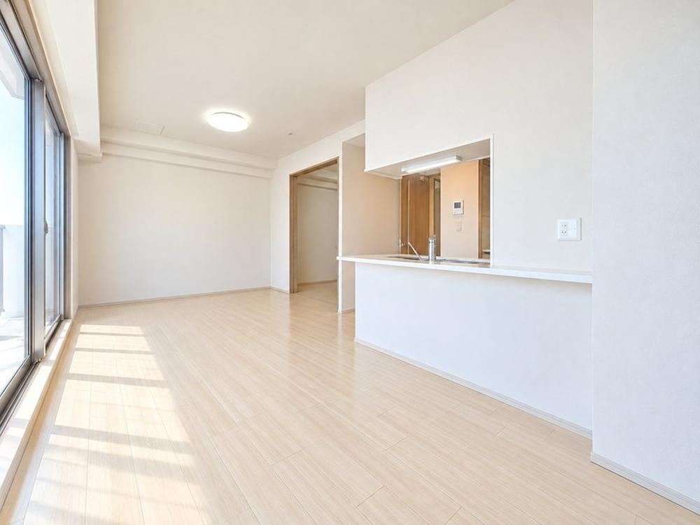 3LDK apartment in Asahi Ward, Osaka - Photo 1