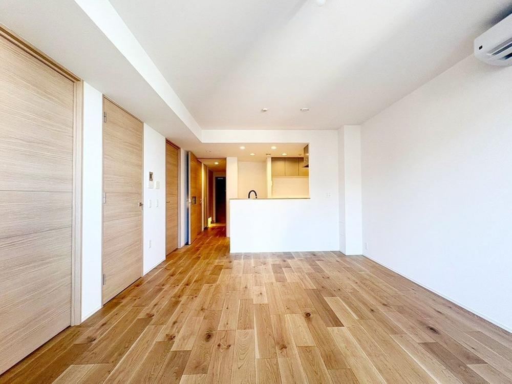 2LDK apartment in Shinagawa Ward, Tokyo - Photo 1