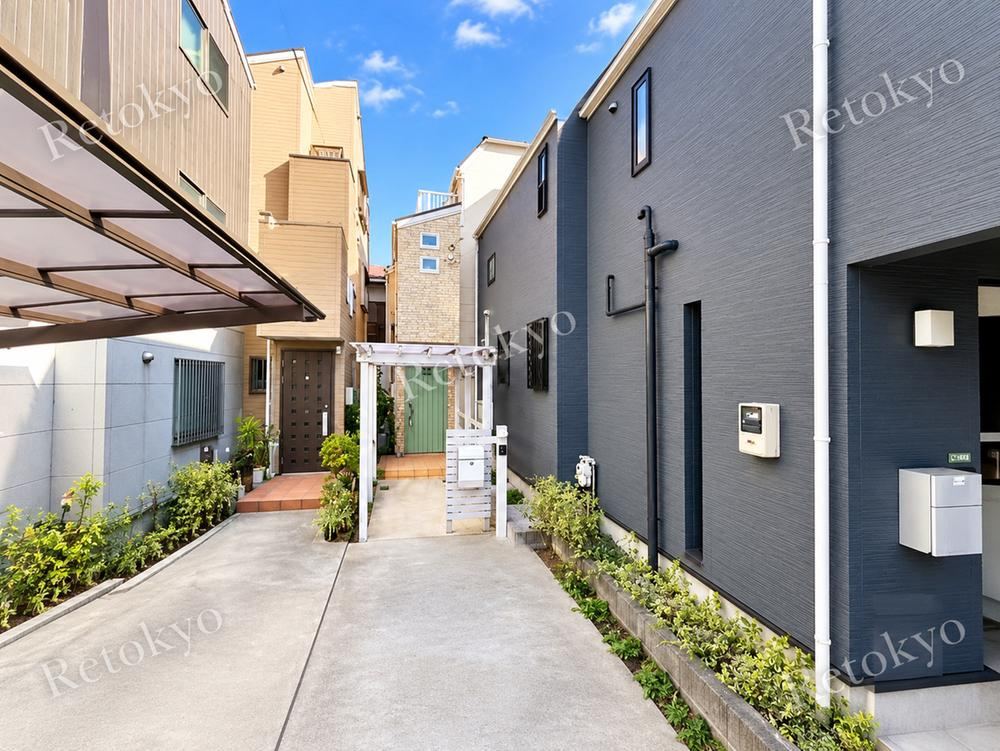 4LDK house in Setagaya Ward, Tokyo - Photo 1