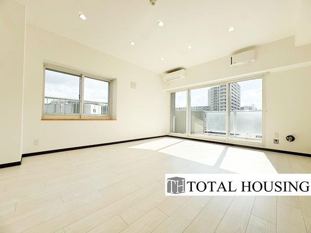 4LDK+S apartment in Shiroishi Ward, Sapporo, Hokkaido - Photo 1