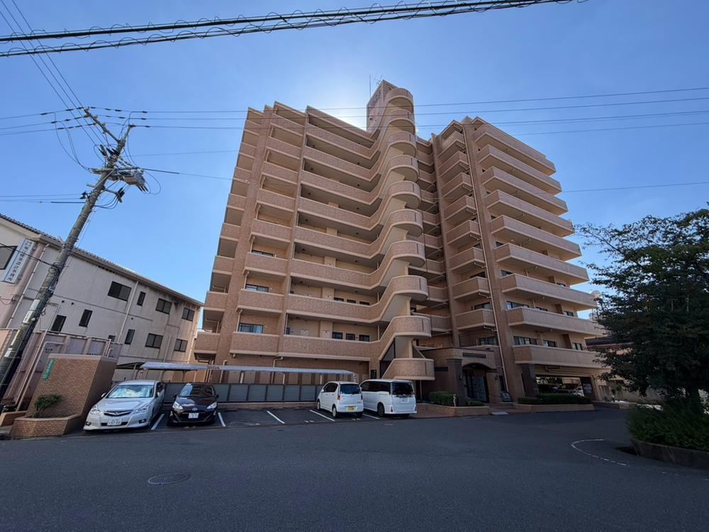 4LDK apartment in Fukuyama, Hiroshima - Photo 1