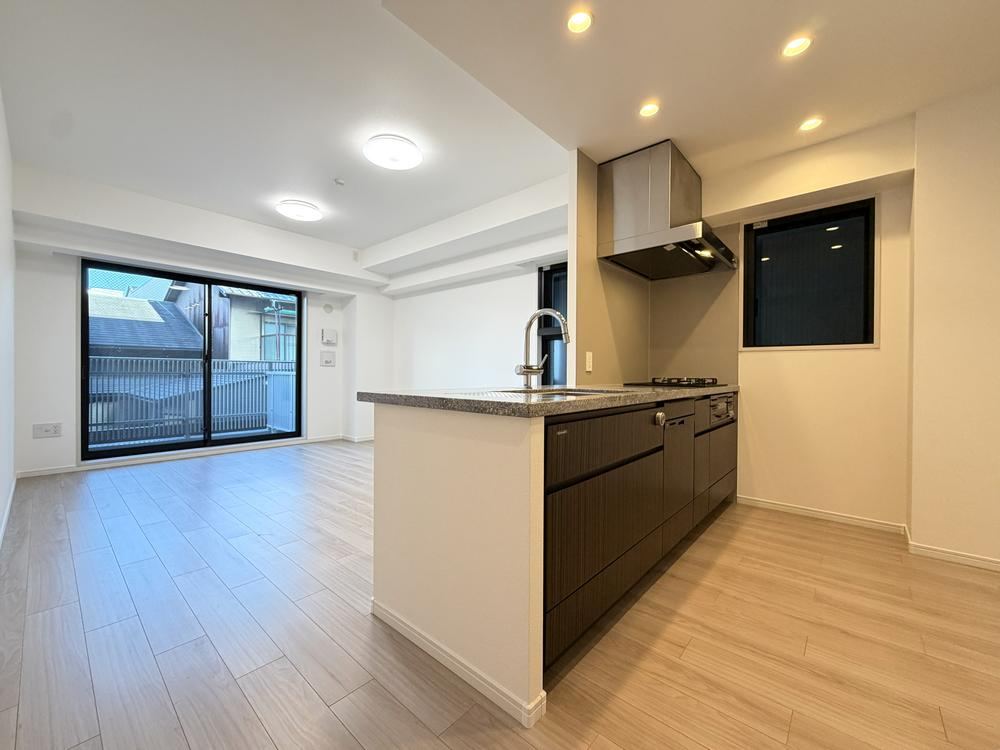 2LDK apartment in Nakagyo Ward, Kyoto - Photo 1