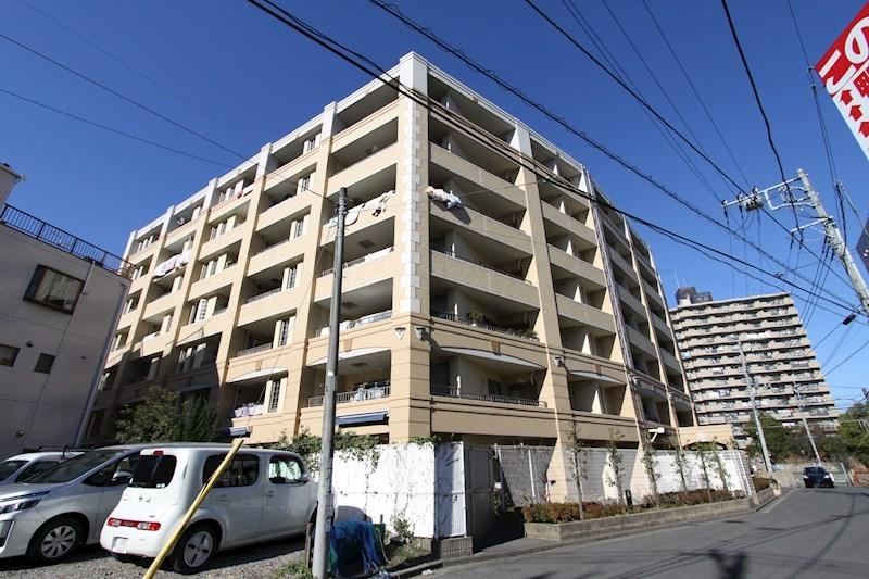 3LDK apartment in Kanagawa Ward, Yokohama, Kanagawa - Photo 1