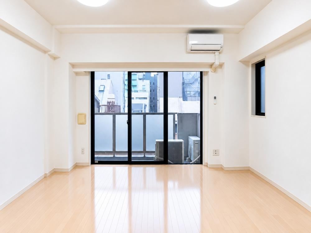 1LDK apartment in Chiyoda Ward, Tokyo - Photo 1