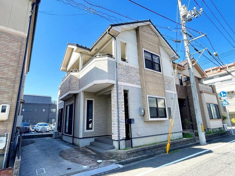 4LDK house in Nishi Ward, Hiroshima - Photo 1