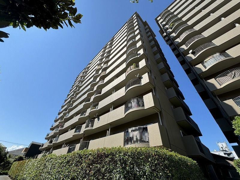 3LDK apartment in Asahi Ward, Osaka - Photo 1