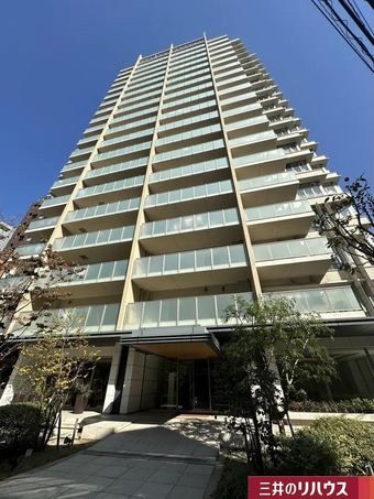 2LDK apartment in Chuo Ward