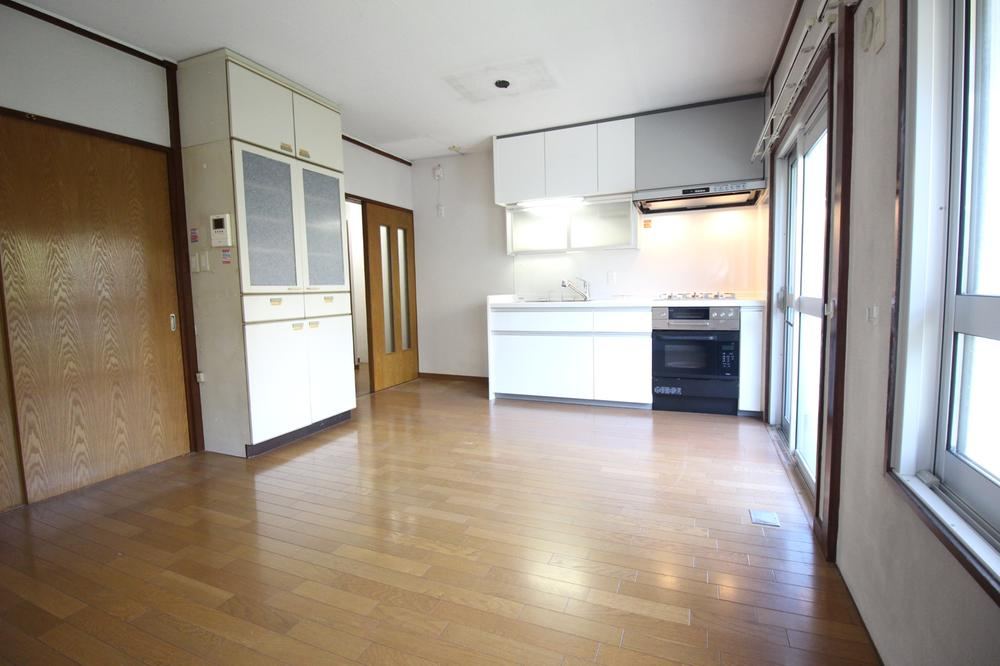2LDK apartment in Konan Ward, Yokohama, Kanagawa - Photo 1