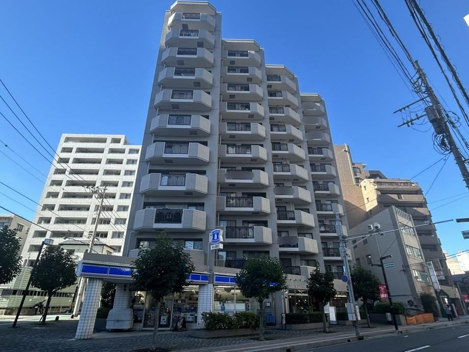 2LDK apartment in Urawa Ward, Saitama - Photo 1