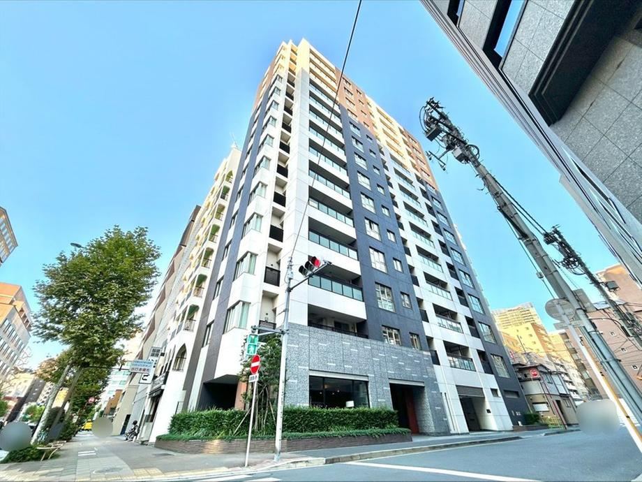 2LDK apartment in Chuo Ward, Tokyo - Photo 1