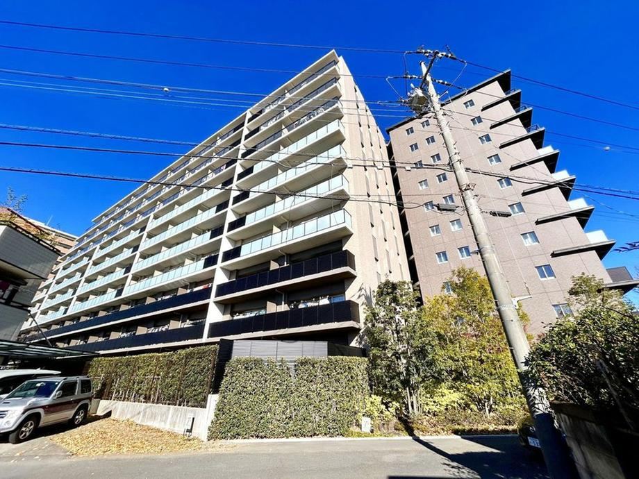 3LDK apartment in Akishima, Tokyo - Photo 1