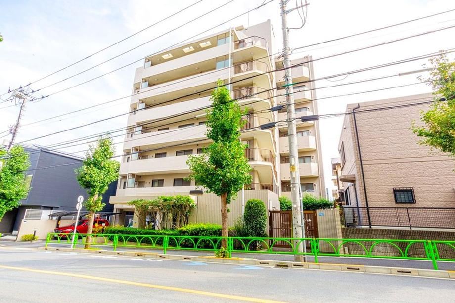 3LDK apartment in Setagaya Ward, Tokyo - Photo 1
