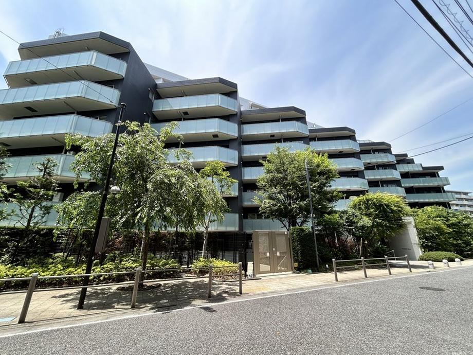 3LDK apartment in Setagaya Ward, Tokyo - Photo 1