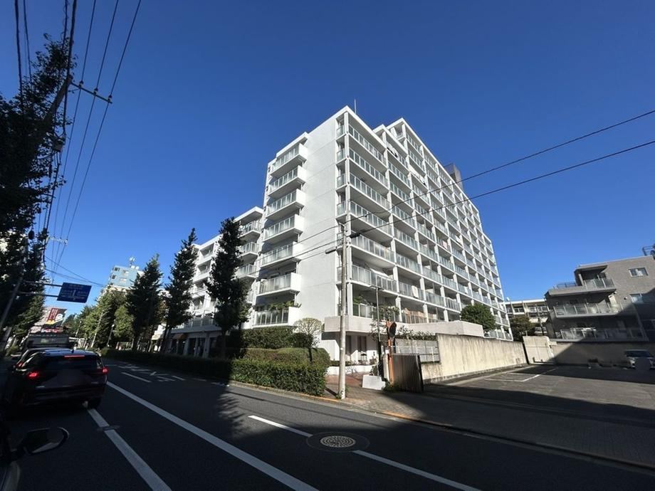3LDK apartment in Musashino, Tokyo - Photo 1