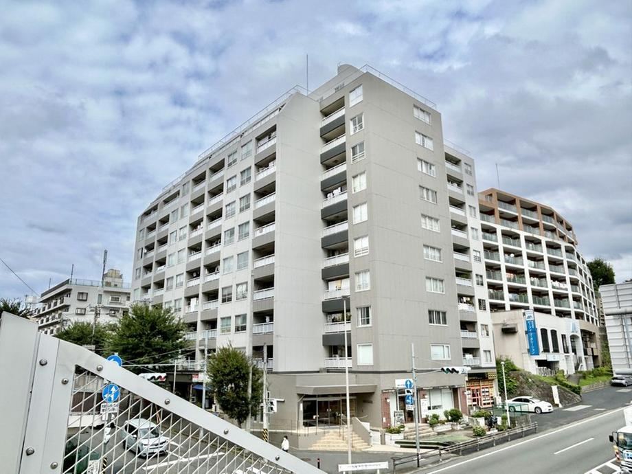 3LDK apartment in Aoba Ward, Yokohama, Kanagawa - Photo 1