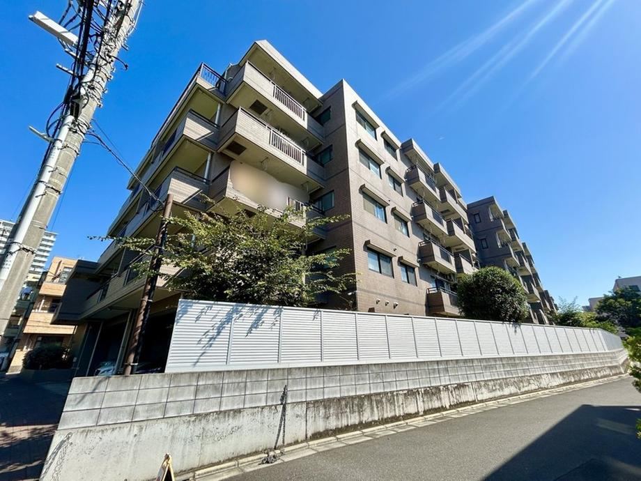 2LDK apartment in Adachi Ward, Tokyo - Photo 1