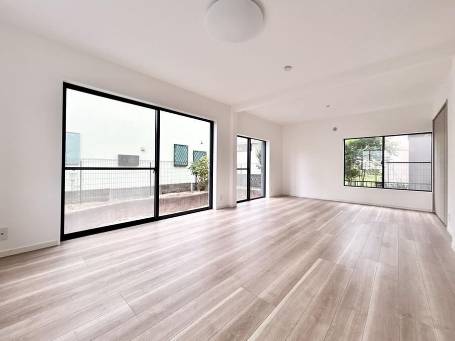 4LDK house in Fujisawa, Kanagawa - Photo 1