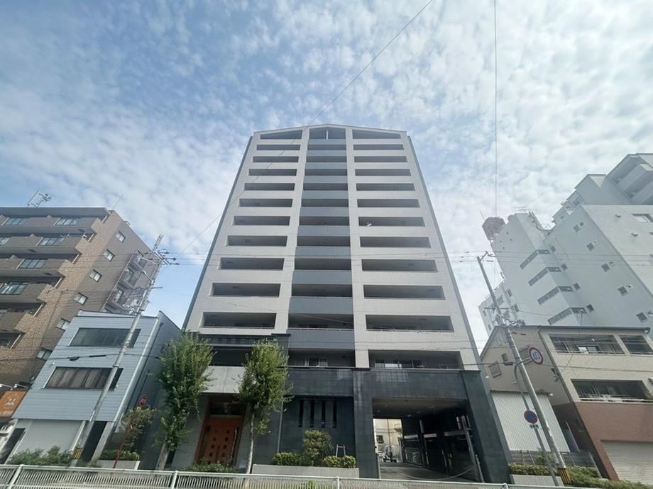 4LDK apartment in Fukushima Ward, Osaka - Photo 1