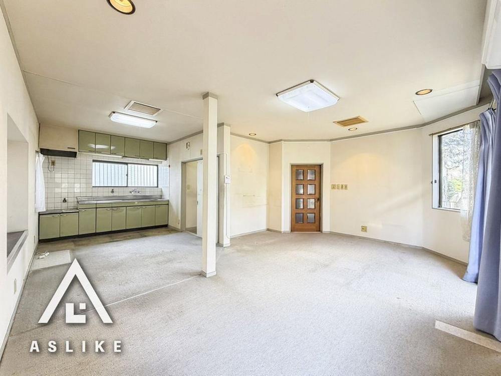 4LDK house in Kashiwa, Chiba - Photo 1