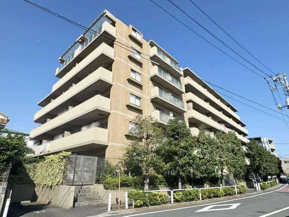 3LDK apartment in Itabashi Ward, Tokyo - Photo 1
