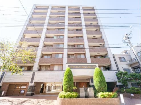 4LDK apartment in Kita Ward, Osaka - Photo 1