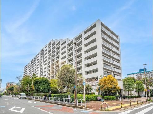 3LDK apartment in Koto Ward, Tokyo - Photo 1