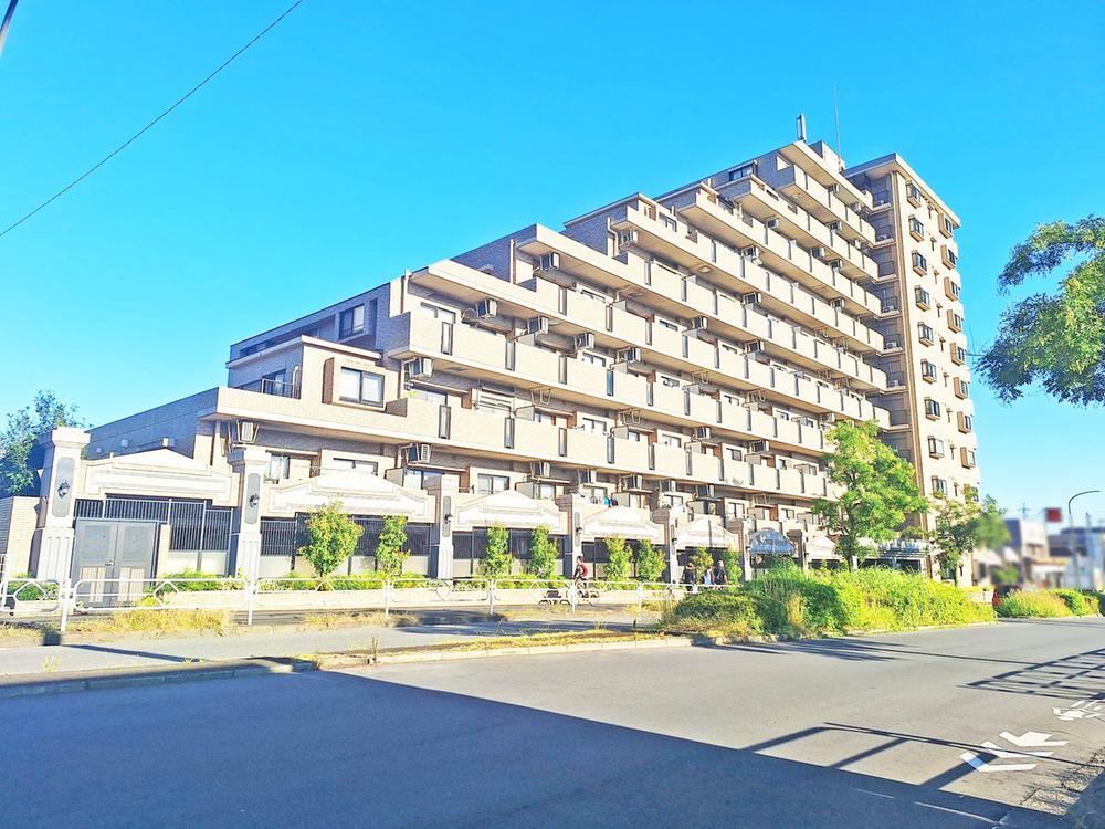 2LDK+S apartment in Hachioji, Tokyo - Photo 1