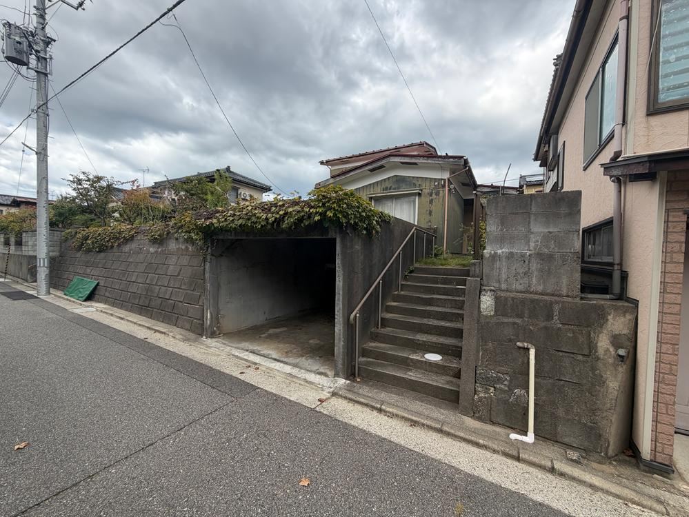 305 m² land in Nishi Ward, Niigata - Photo 1
