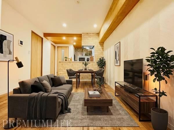 2LDK apartment in Minato Ward, Tokyo - Photo 1