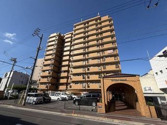 3LDK apartment in Takamatsu