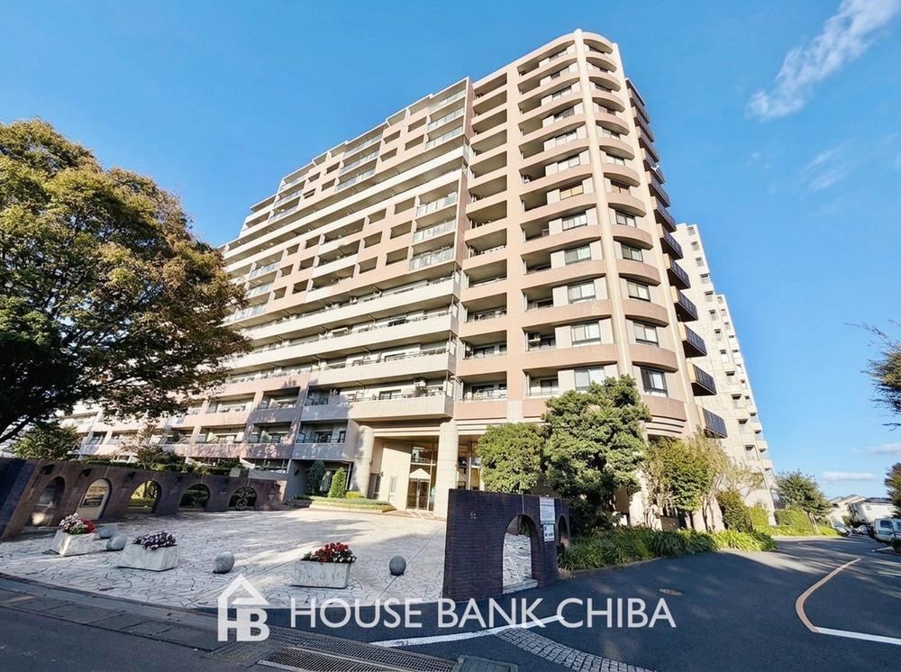 3LDK apartment in Kashiwa, Chiba - Photo 1