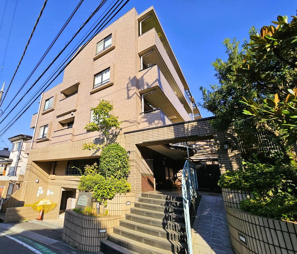 3LDK apartment in Aoba Ward, Yokohama, Kanagawa - Photo 1