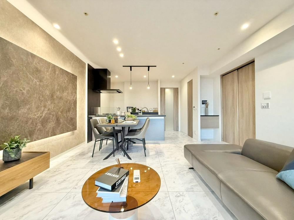 2LDK apartment in Koto Ward, Tokyo - Photo 1