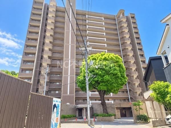 3LDK apartment in Kawachinagano, Osaka - Photo 1