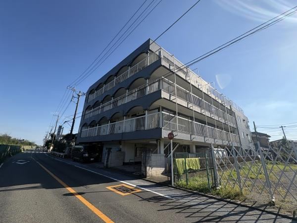 1LDK apartment in Inagi, Tokyo - Photo 1