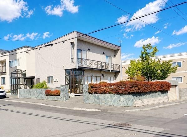 193 m² land in Nishi Ward, Sapporo, Hokkaido - Photo 1