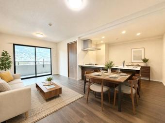 4LDK apartment in Kokurakita Ward, Kitakyushu