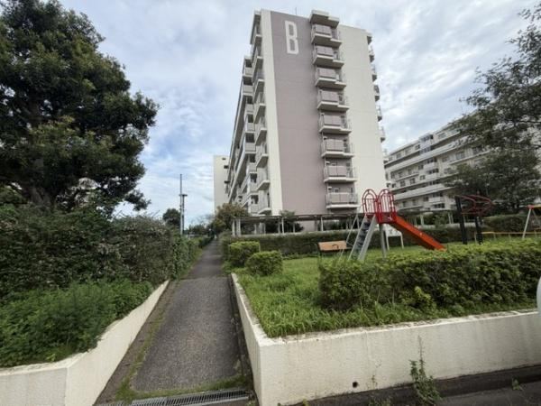 4LDK apartment in Abiko, Chiba - Photo 1